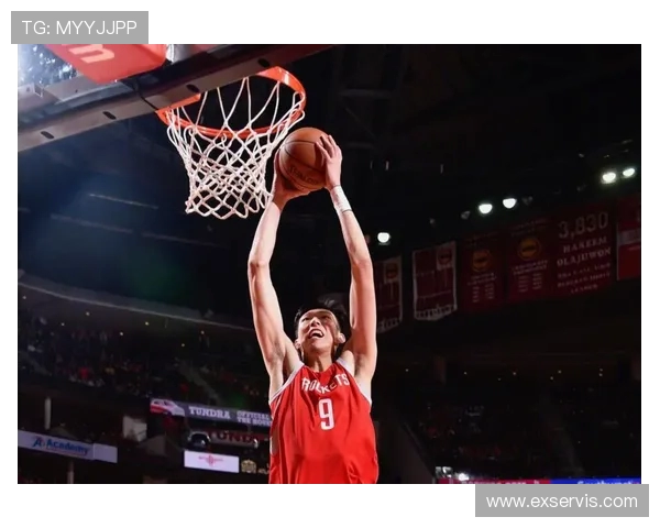 周琦在国际赛场上的崛起与挑战：从青年才俊到篮球巨星的奋斗历程